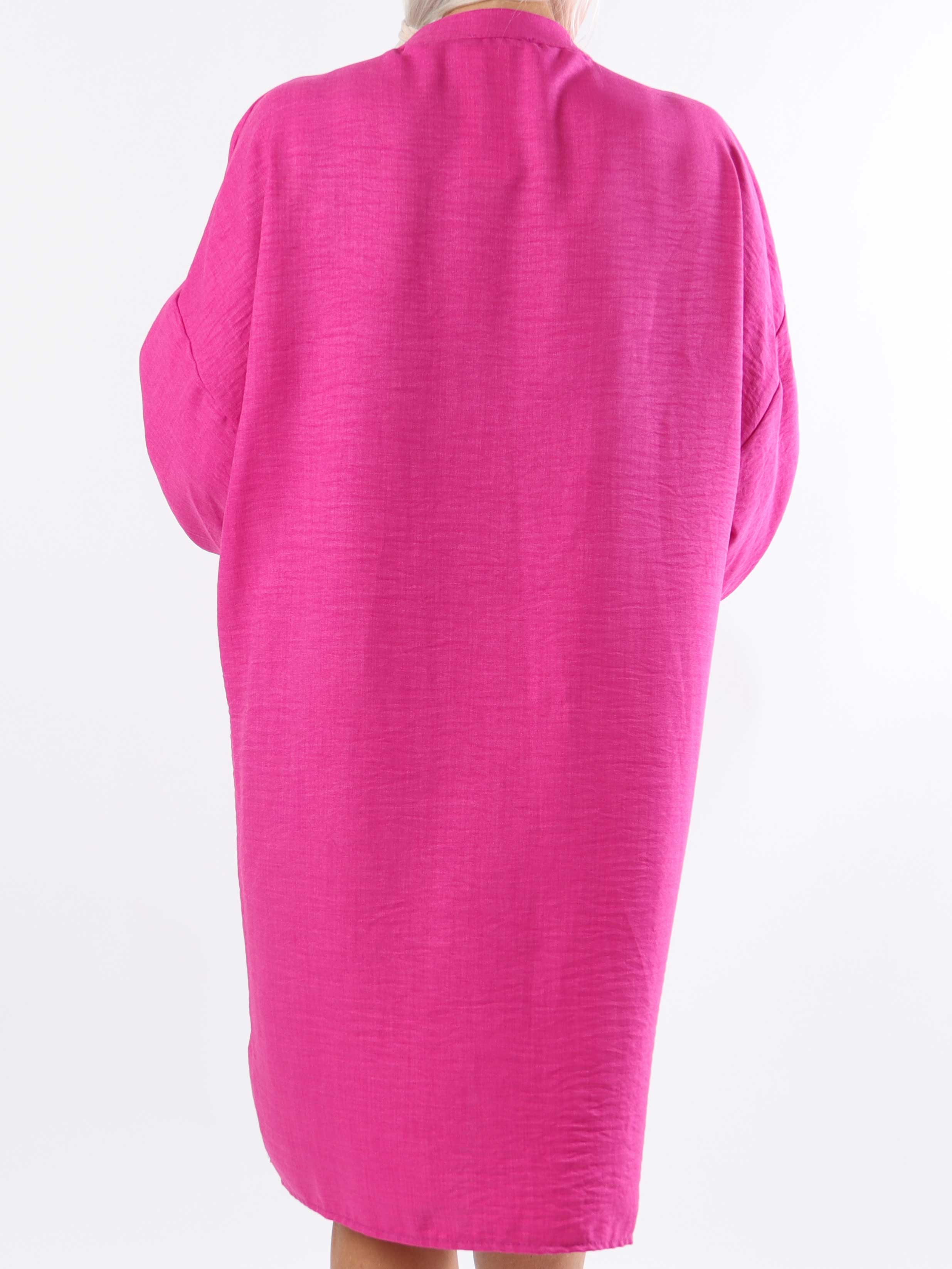 Cassia Plain - Plus size tunikakjole med flæser ved brystet